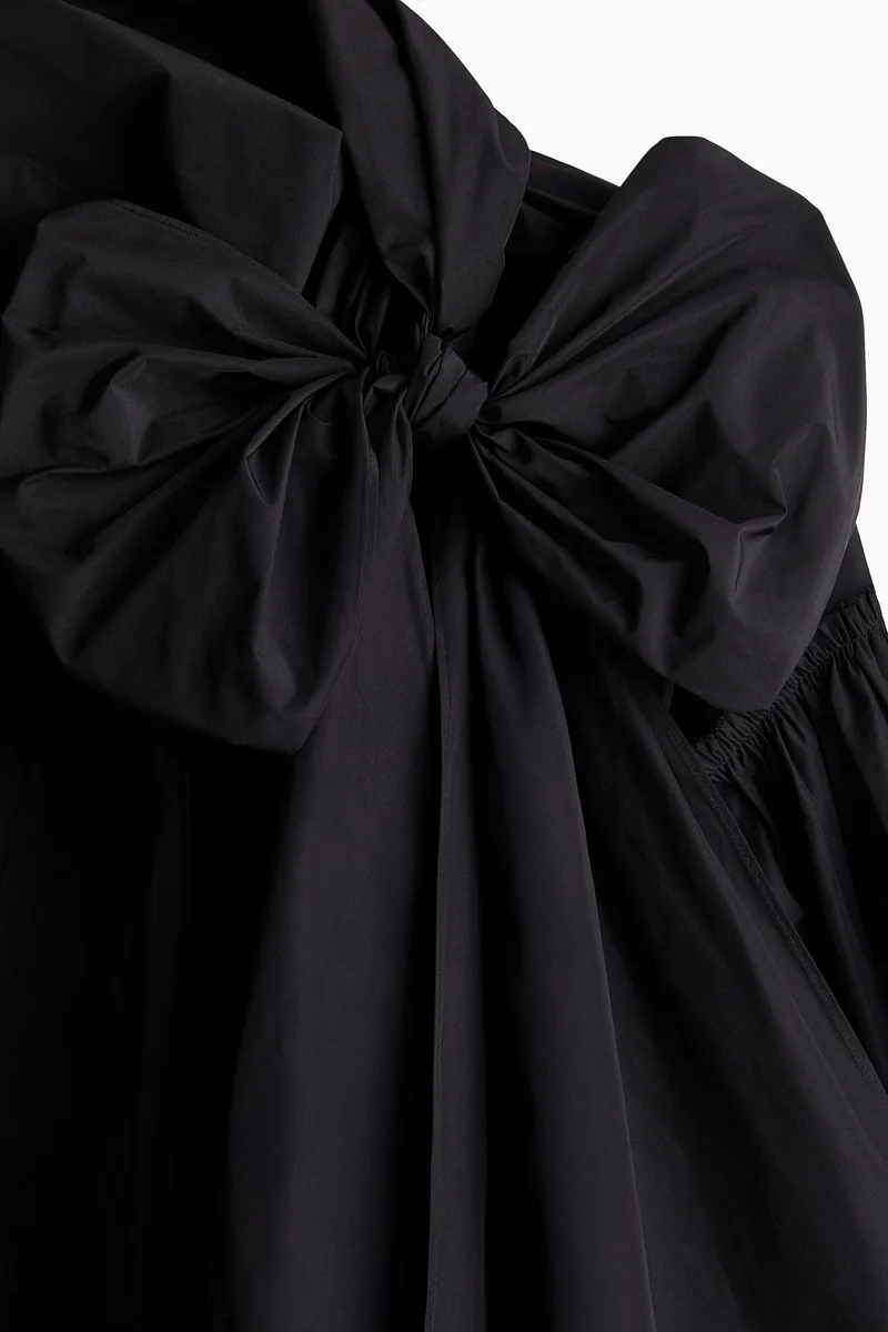 اتش اند ام بلوزة بتفاصيل ربطة