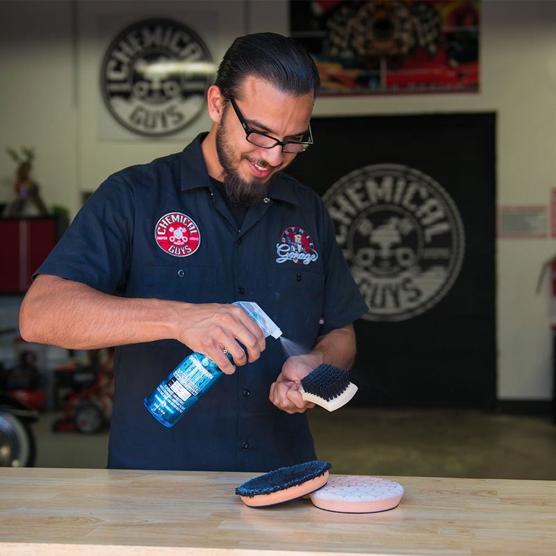 Chemical Guys BUF_333_16 Foam and Wool Polishing Pad Cleaner, Citrus-Based, 16 fl oz - Image 3