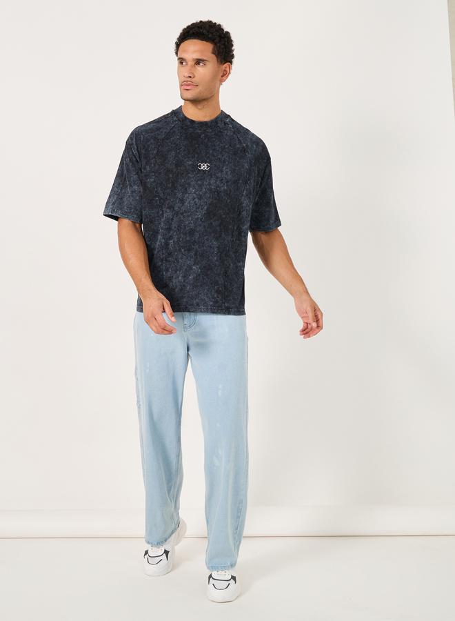 ستايلي تيشيرت جيرسي مميز بغسيل حمضي وتفاصيل مقطوعة ومخيطة - Image 2