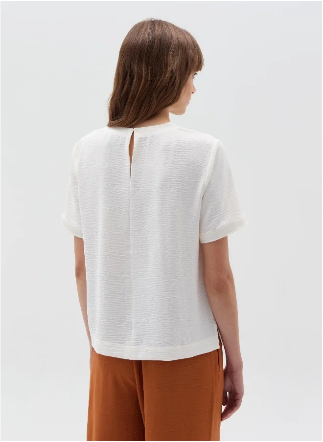 او في اس Crinkle-effect blouse with small splits