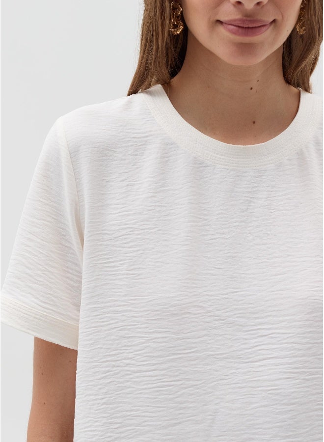 او في اس بلوزة بتأثير مجعد مع فتحات صغيرة - Image 4