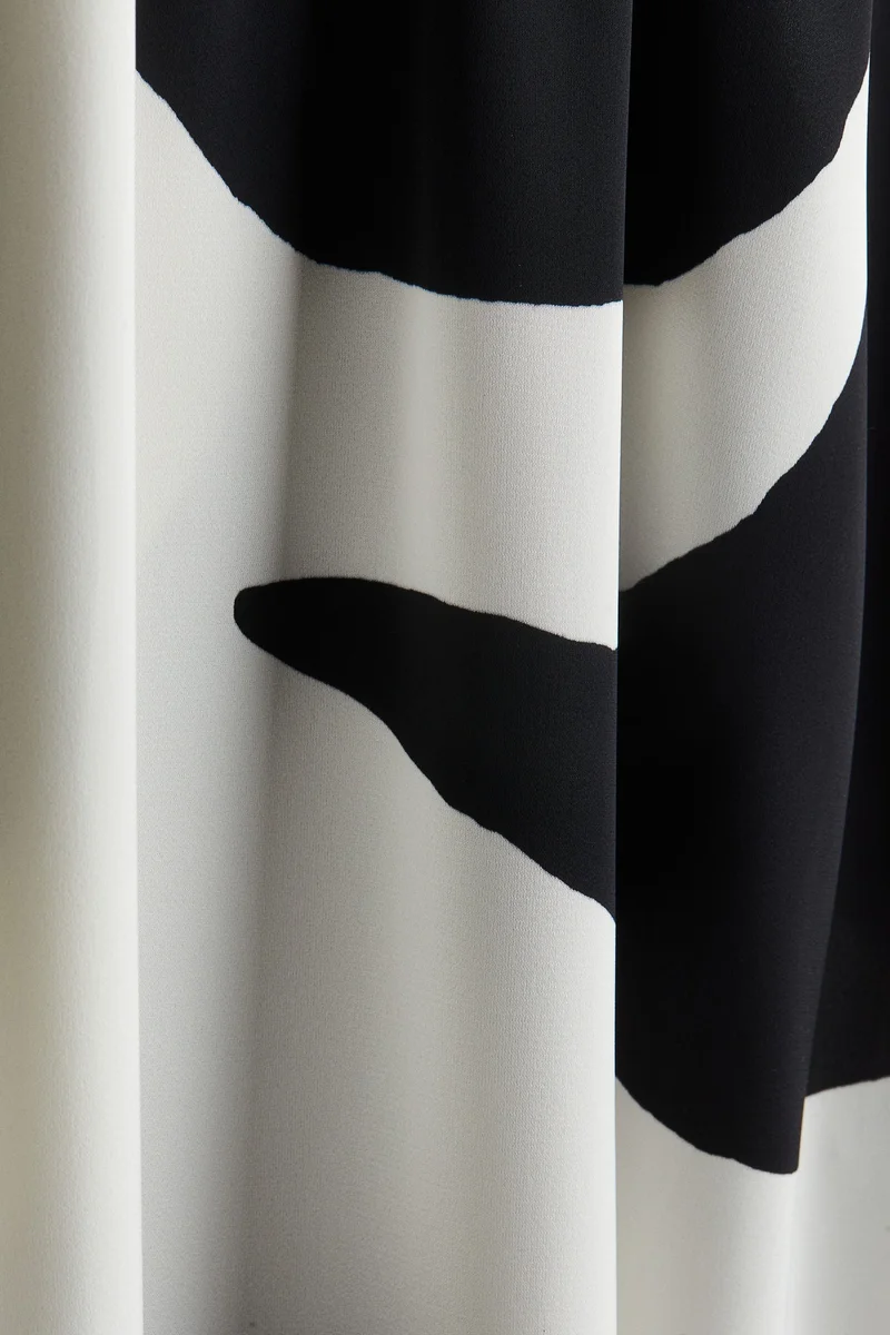 H&M Waisted kaftan dress