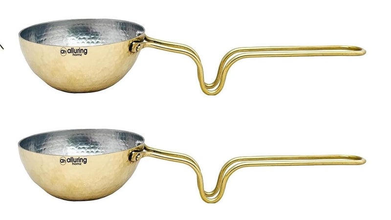 Alluring Homz Brass Tadka Pan/Fry Pan,Thalippu karandi with Handle Brass Inside Tin Coating, Hammered Design 400 ml (Dia13 cm x 5 cm Hight) Pack of 2 - Image 1