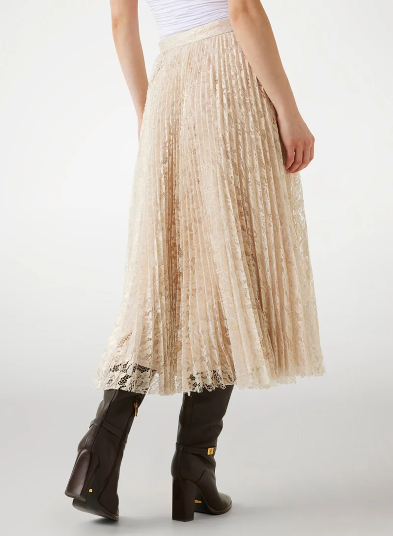 جس Charlotte Pleated Maxi Skirt