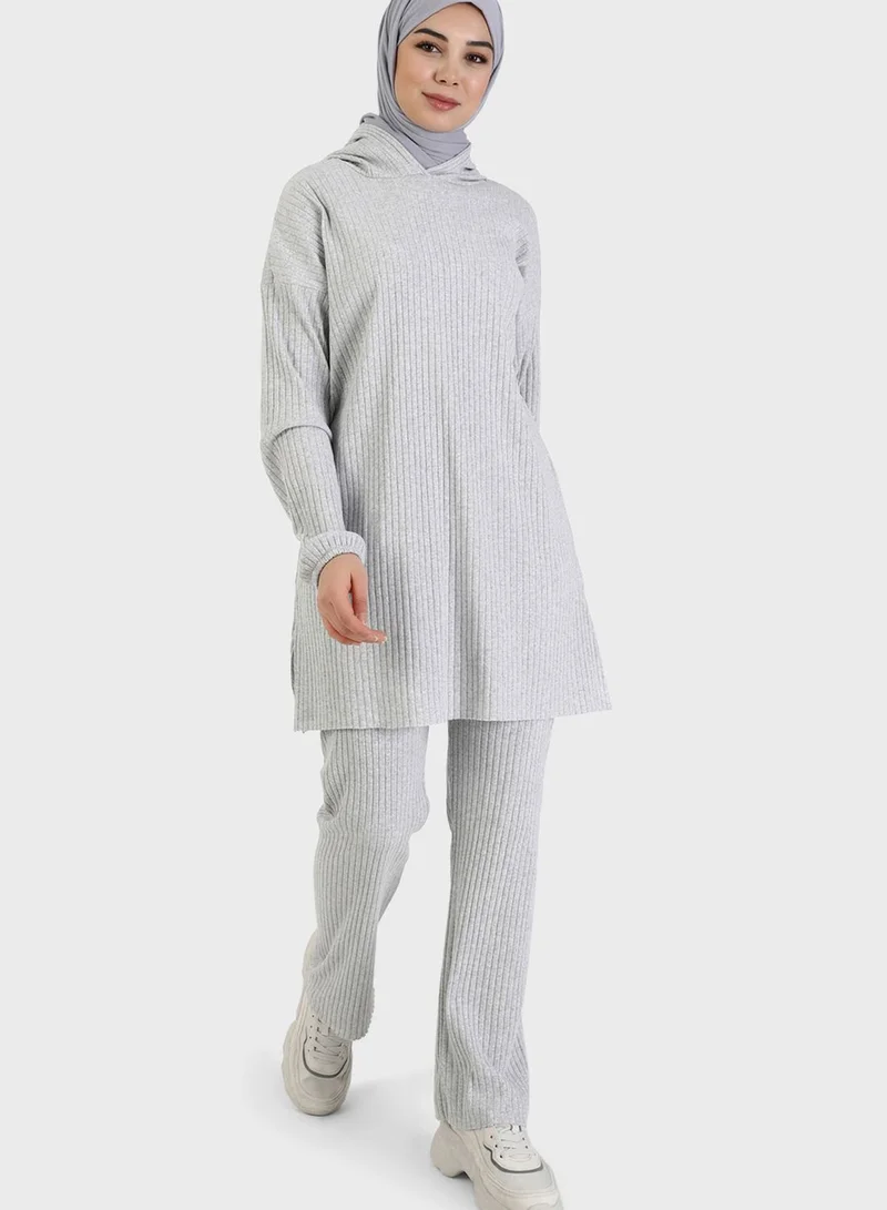 Tavin by Modanisa Knitted Hooded Top