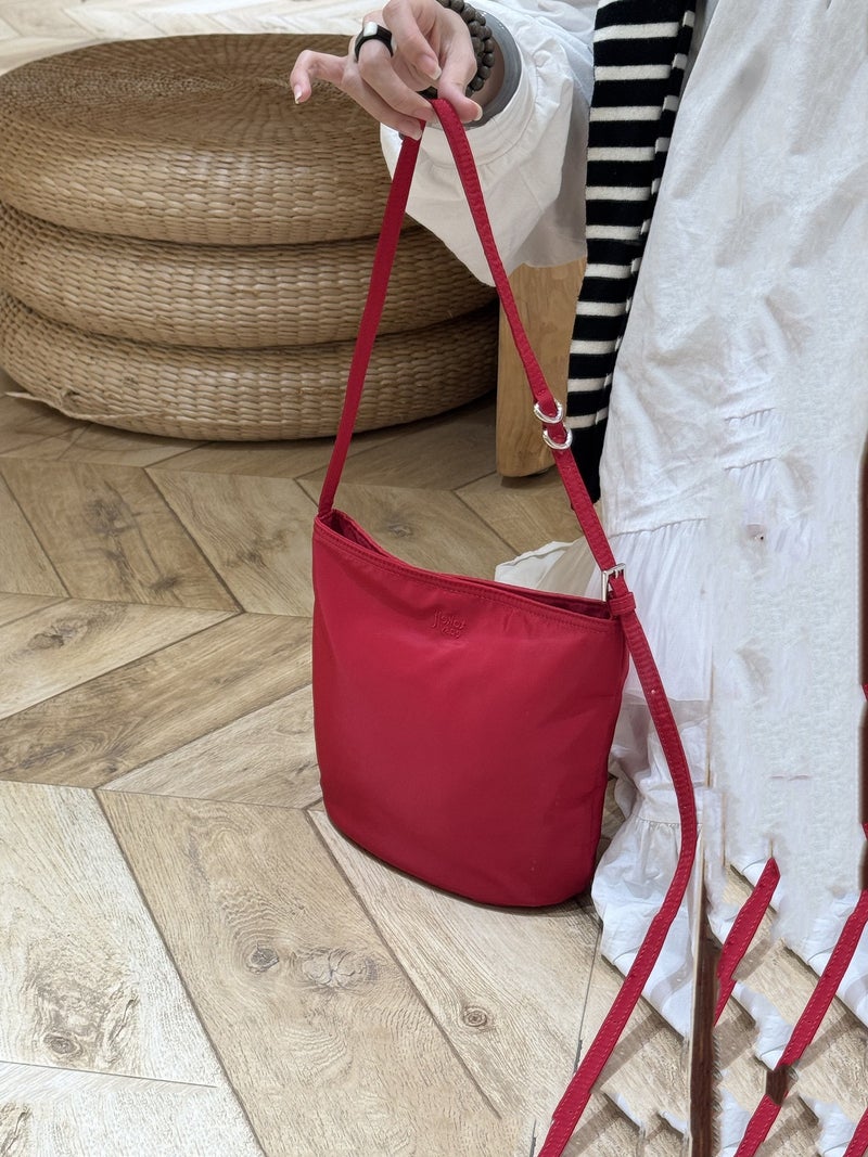 Lightweight Nylon Bucket Bag for Women, Large Capacity, Handheld Shoulder Crossbody Tote - Image 2