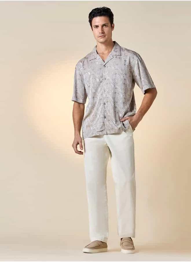 ايكونيك Iconic Regular Fit Mid-Rise Pants with Pockets