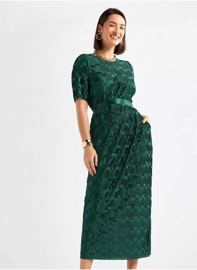 FAV Textured Round Neck Dress with Short Sleeves and Tie-Up Belt