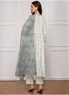 ISHIN Anarkali Fit Printed Pattern Round Neck Three-Quarter Sleeves Off White Colour Woven Cotton Kurta Set for Women with Semi Elastic Closure - Elevate Your Fashion Game  - Image 5