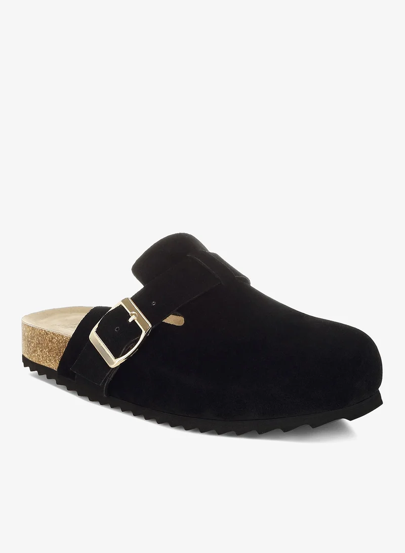 لندن راج حذاء نسائي من لندن راج بتصميم مفتوح من الخلف ومزين بإبزيم، باللون الأسود.