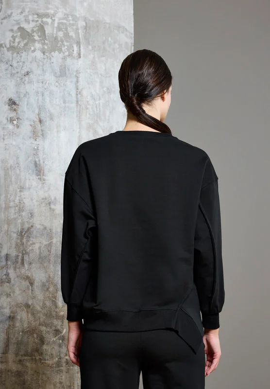 Thouq Asymmetric Hemline Extended Side Seam Sweatshirt