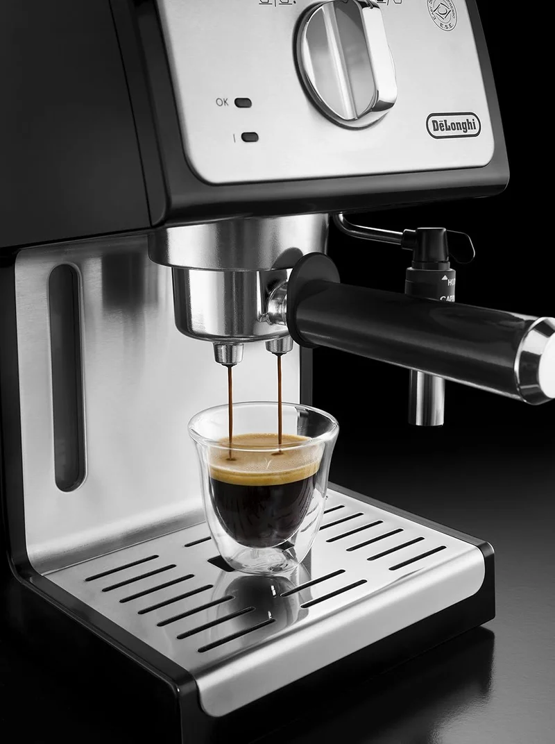 De'Longhi De'Longhi Traditional Barista Pump Espresso Machine, Coffee and Cappuccino Maker, Black-ECP35.31