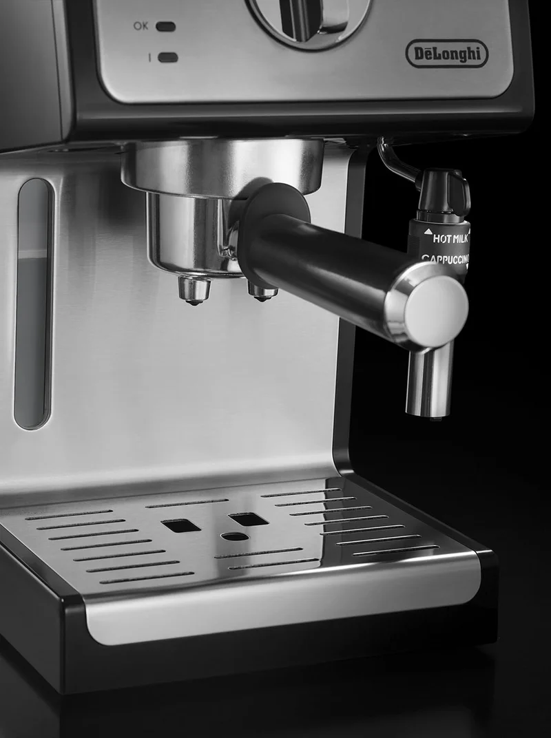 De'Longhi De'Longhi Traditional Barista Pump Espresso Machine, Coffee and Cappuccino Maker, Black-ECP35.31