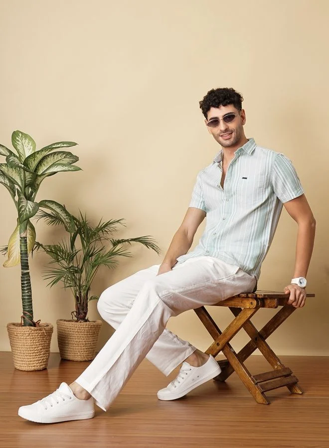 شركة المرآب الهندية Men Slim Fit Striped Half Sleeves Cutaway Collar Casual Shirt