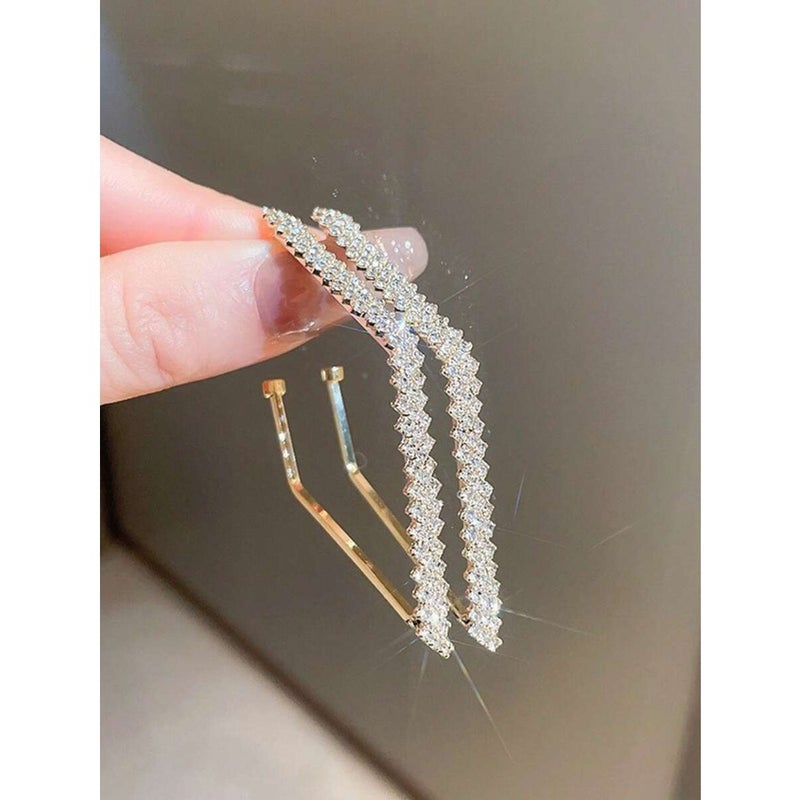 A Pair Of European And American Fashion Dazzling -Shaped Ring  Earrings. - Image 2