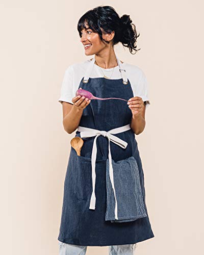 Caldo Linen Kitchen Apron for Cooking- Mens and Womens Linen Bib Apron for Professional Chef, Server, or Barista- Adjustable with Pockets (Navy) - Image 3