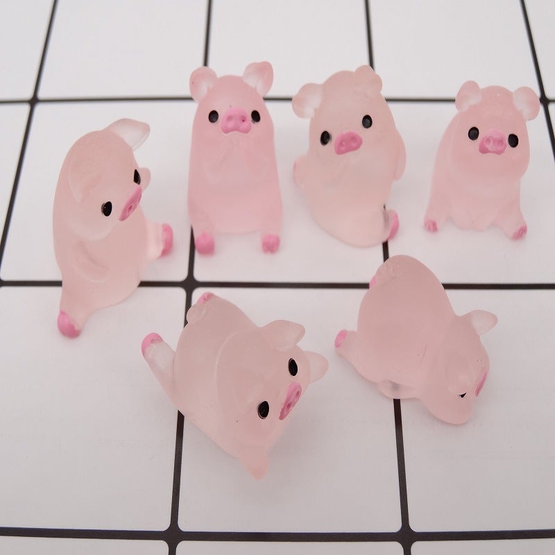 Explosive Luminous Cute Piggy Car Ornaments Pendant Cream Glue Mobile Phone Shell Material Jewelry Cartoon Accessories - Image 2