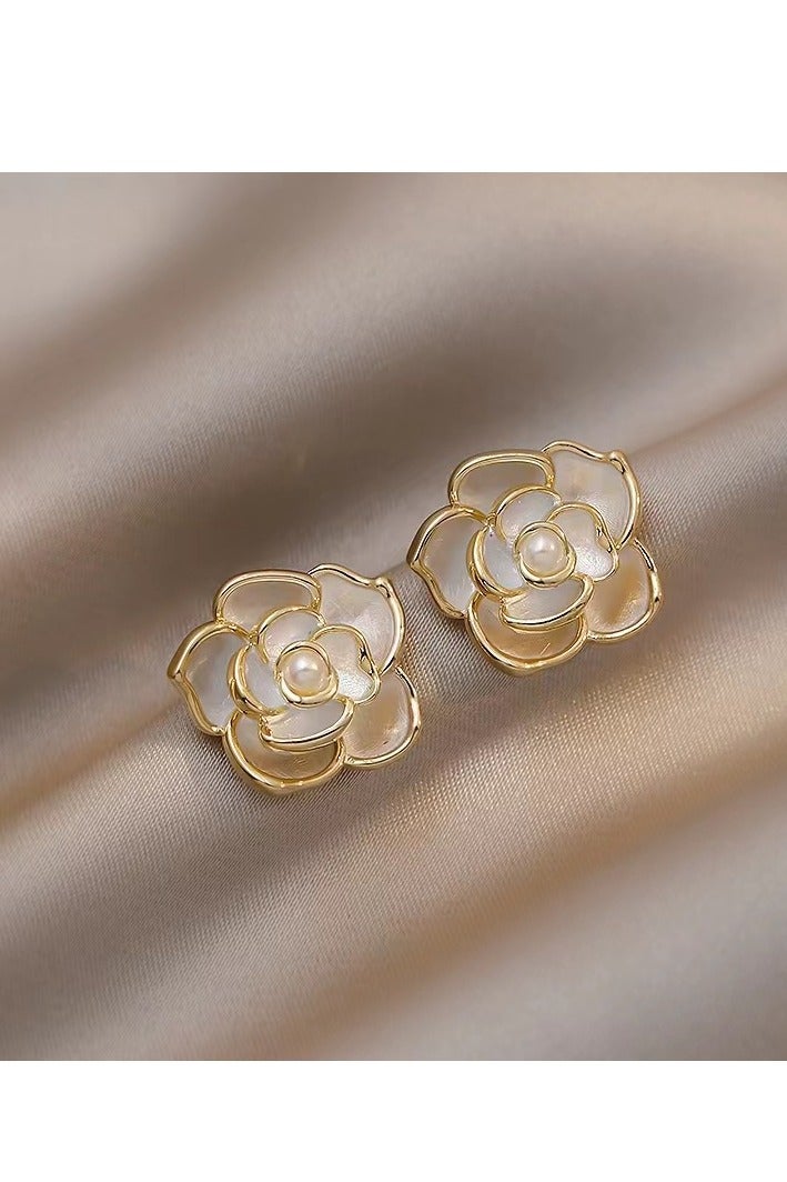 Innoshine طقم مجوهرات أنيق من لؤلؤ وزهرة الكاميليا مع قلادة وأقراط وخاتم للنساء الأنيقات - سلسلة قصيرة للشتاء، طقم مجوهرات رقيق للنساء مع قلادة لؤلؤ، وأقراط لؤلؤ أنيقة - Image 5