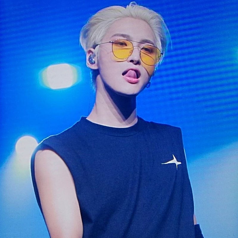 تي شيرت قصير الأكمام بطباعة الكتف الفضفاض لحفل جولة ATEEZ العالمية BREAK THE WALL Same Style - Image 4