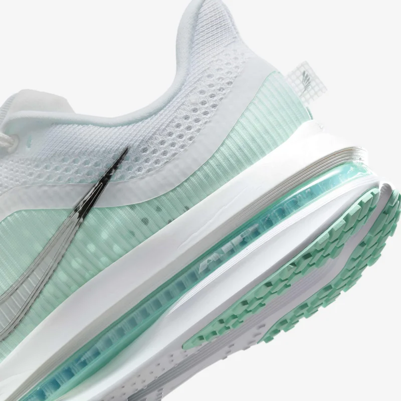 Nike Women's Pegasus Premium Road Running Shoes