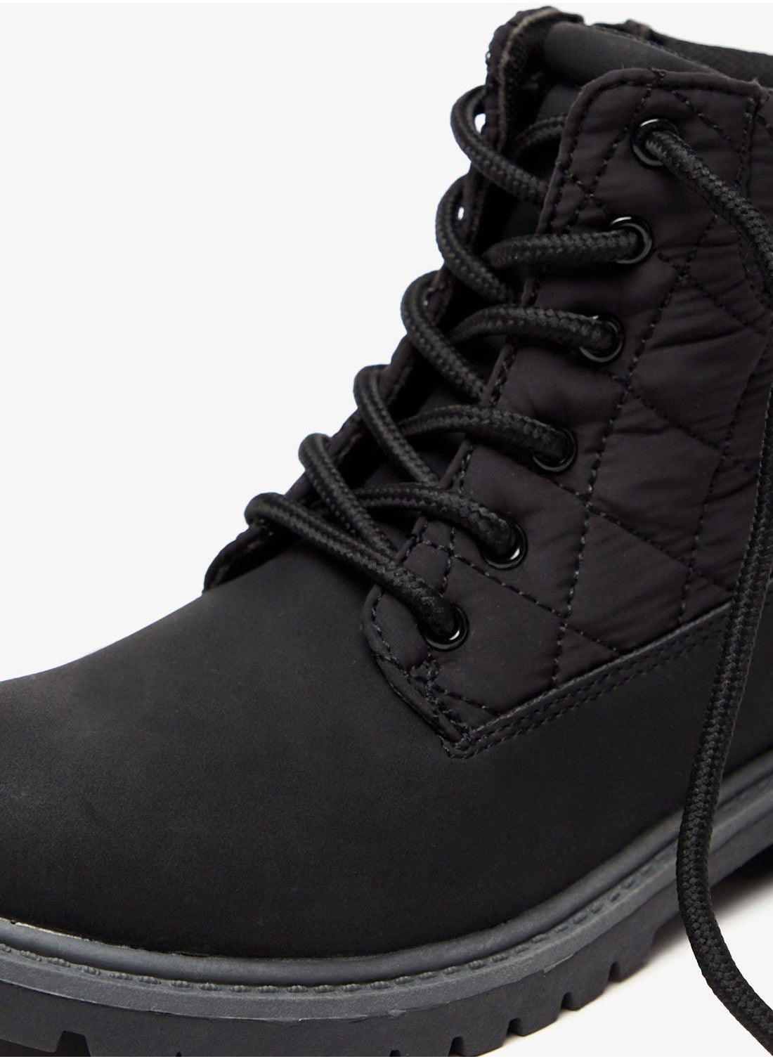 Boys' High Cut Boots with Zip Closure - https://f.nooncdn.com/p/pzsku/Z363D37EB122D814D12FAZ/45/_/1663838629/d35df7d6-c200-4ae1-8a4e-2ae50f7c84fe.jpg?format=jpg&width=original