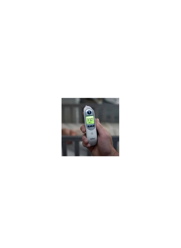BRAUN BRAUN ThermoScan 7+ Ear thermometer with Age Precision and Night Mode IRT 6525, White  - Image 2