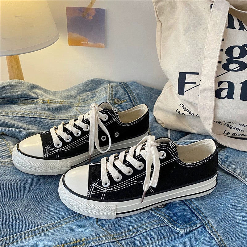 أحذية قماشية غير محددة الجنس طراز السبعينات 1970 باللون الأسود - Image 1