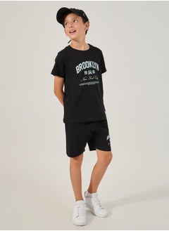 Styli Slogan Print Round Neck T-Shirt and Shorts Set  - Image 2