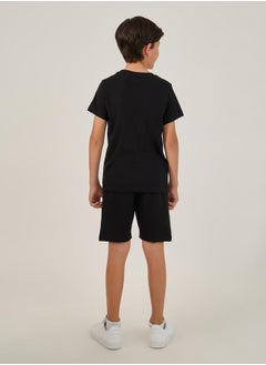 Styli Slogan Print Round Neck T-Shirt and Shorts Set  - Image 5