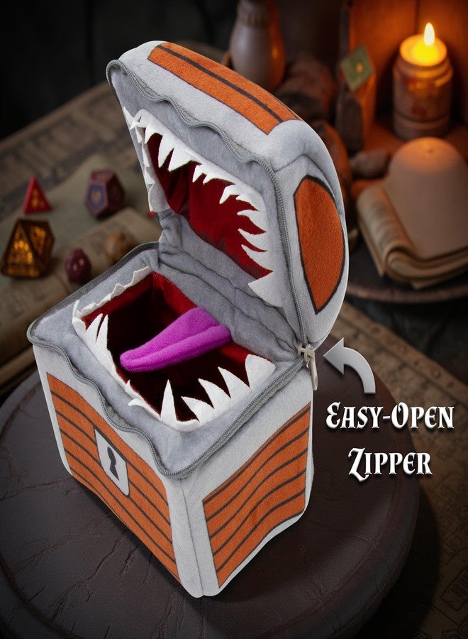 كايس ماتكس حقيبة نرد CASEMATIX بتصميم صندوق نرد DND مع 7 قطع نرد RPG - حقيبة نرد بتصميم صندوق نرد 6.5 بوصة مع سحاب إغلاق وحلقة تعليق تتسع لـ 150 قطعة نرد، حامل نرد مبتكر واقٍ لنرد الطاولة - Image 4
