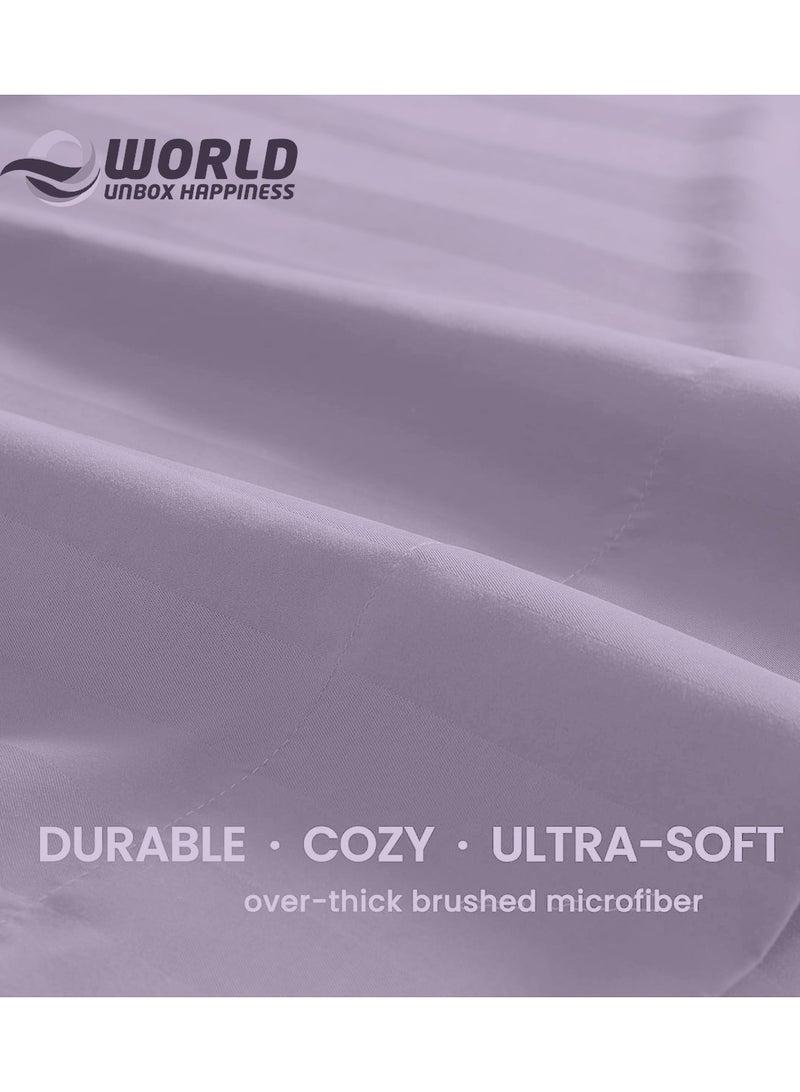 إي وورلد طقم فراش فاخر مكون من 4 قطع بتصميم مخطط باللون البنفسجي، يشمل 1 شرشف سرير عادي، 1 شرشف سرير مطاطي، و2 غطاء وسادة لراحة فاخرة مستوحاة من أجواء الفنادق، ومتوفر بأحجام كينج، كوين، وفردي. - Image 4