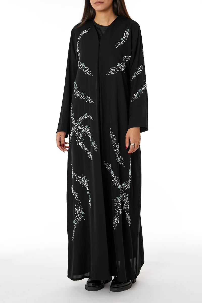 Moistreet Embroidered Flared Sleeve Abaya