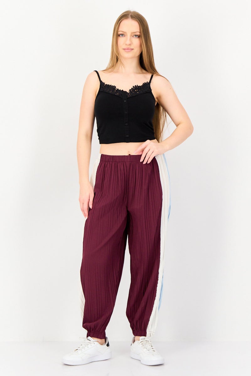 Only x Jdy Women Regular Fit Pleated Jogger Pants, Maroon - Image 4