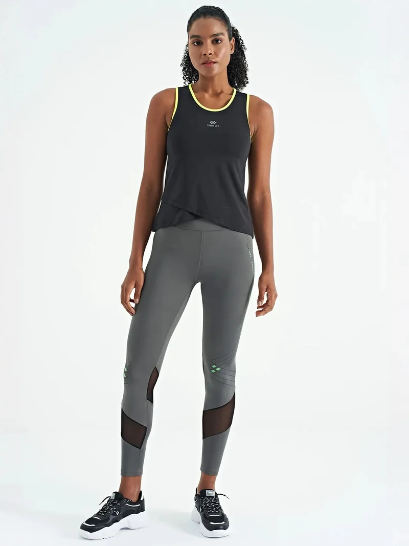 تومي لايف TOMMY Sleeveless Crew Neck Sports Top