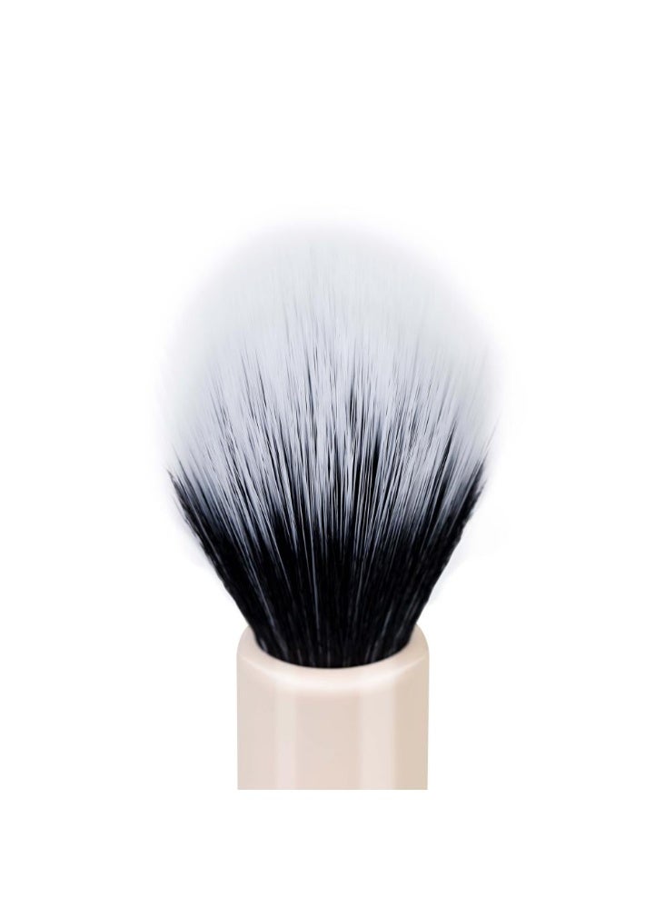 Hearts Do Makeup Brush – B001 - Image 3