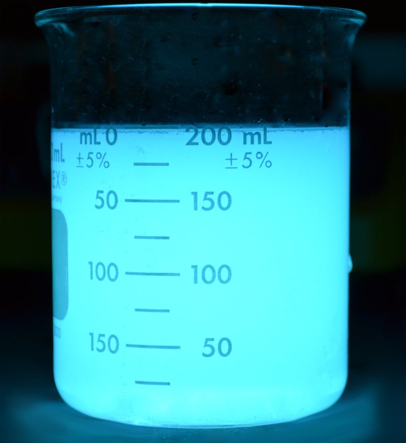 ALDON Innovating Science Instant Light Powder Chemiluminescence Demo Kit - Image 2