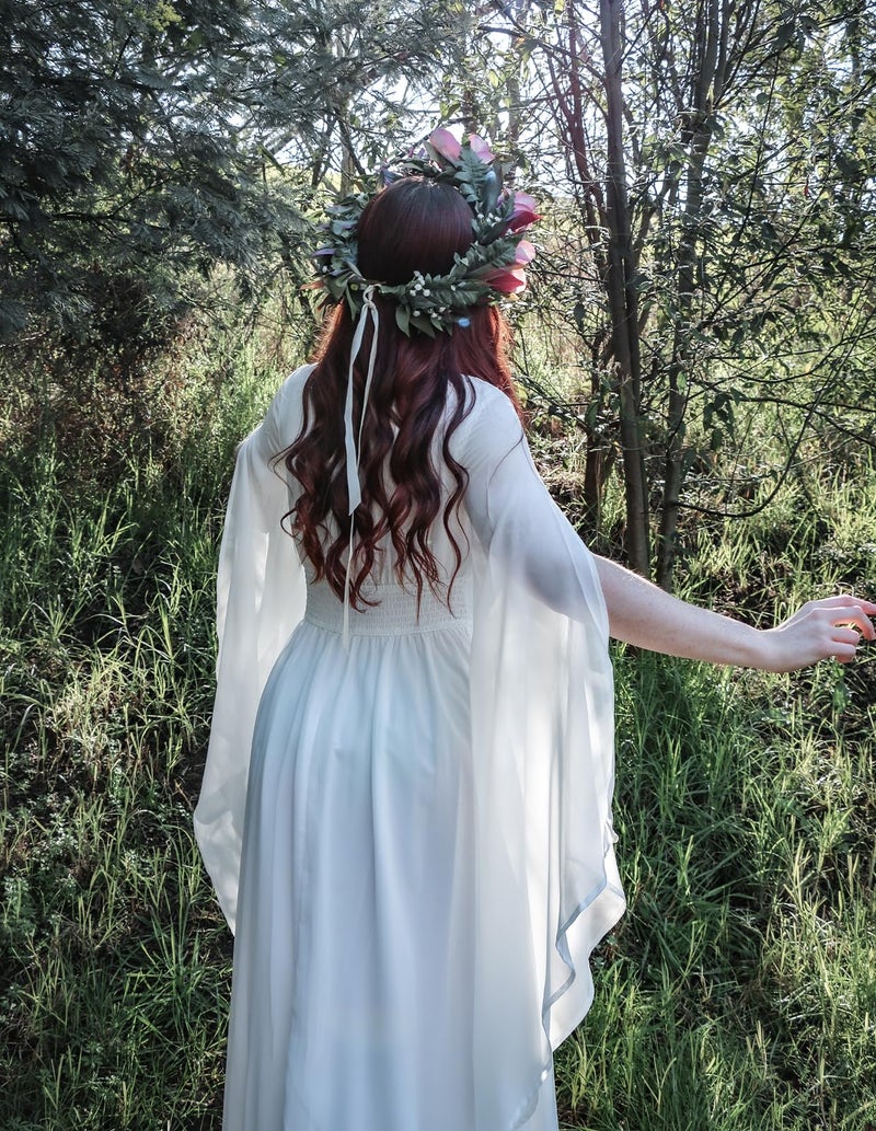 Scarlet Darkness Renaissance Costume Women Fairy Dress V Neck Split Bell Sleeve Long Dress With Pockets - Image 5
