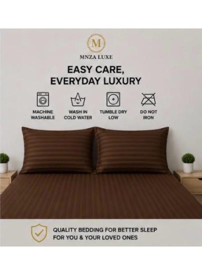 MNZA LUXE طقم شرشف سرير مطاطي من المايكروفايبر بتصميم خطوط 1 سم، يشمل شرشف سرير مطاطي واحد + 2 غطاء وسادة | فائق النعومة، قابل للتنفس ومقاوم للتجاعيد | لون بني قهوة - Image 3