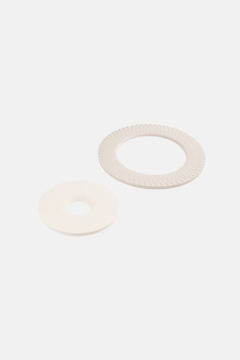 Catherine Malandrino 2 Pieces Nesting Silicone Trivets, Multicolor - Image 2