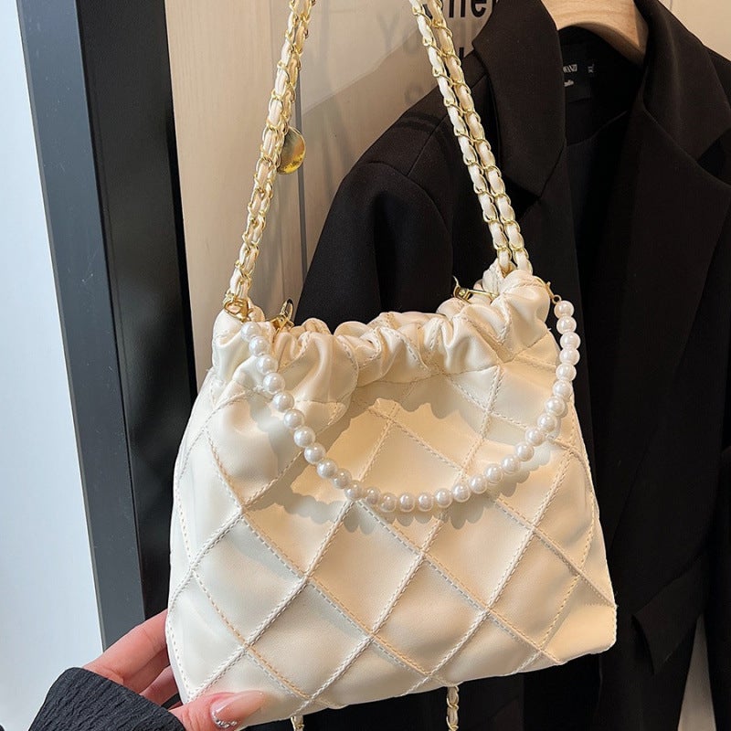 This Year'S Popular Spring And Niche Diamond Lattice Chain Bag Women'S High-End Fashion Pearl Chain Slung Bucket - Image 5