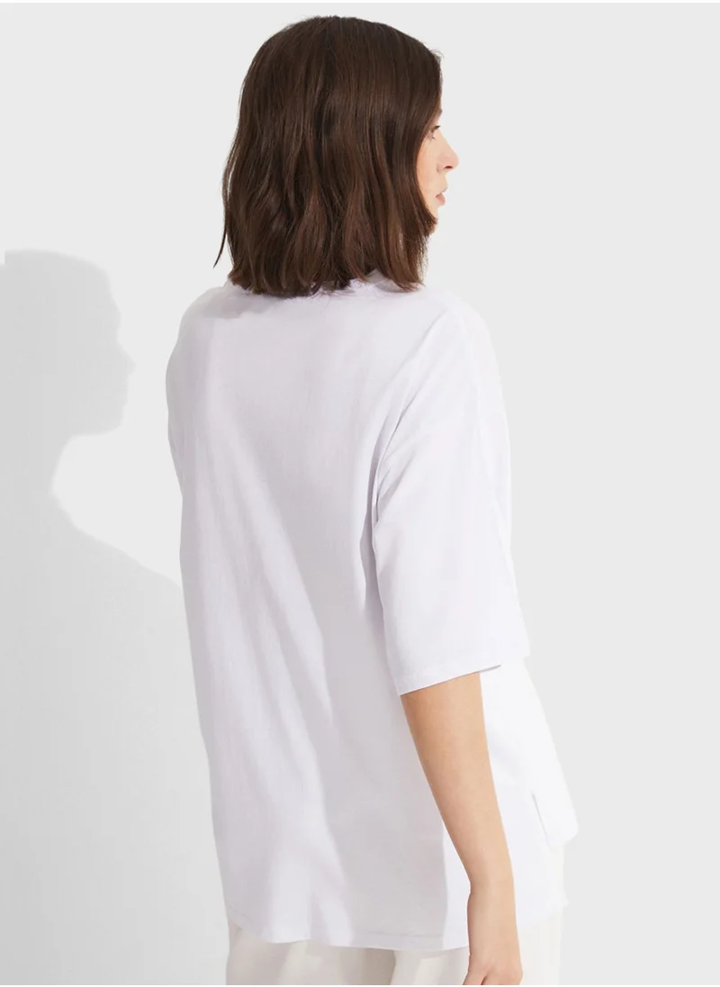 JUNE Crew Neck Loose Cut T-Shirt