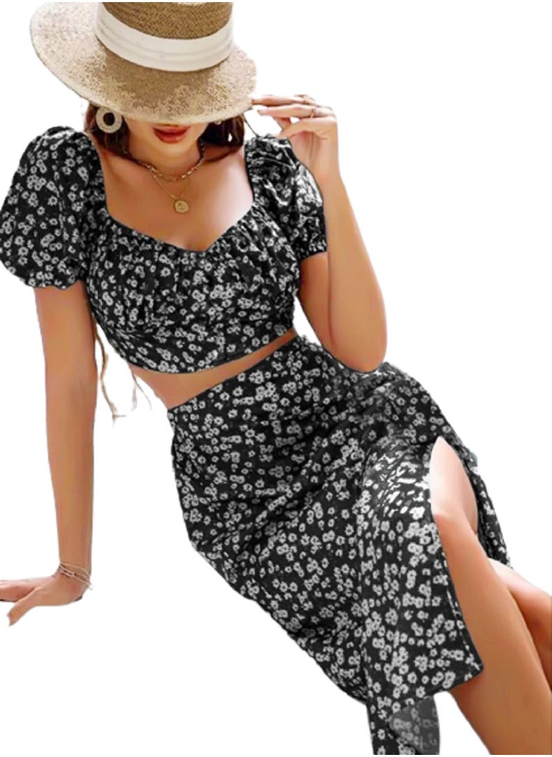 Generic - A women's set consisting of a skirt and top. - Image 1