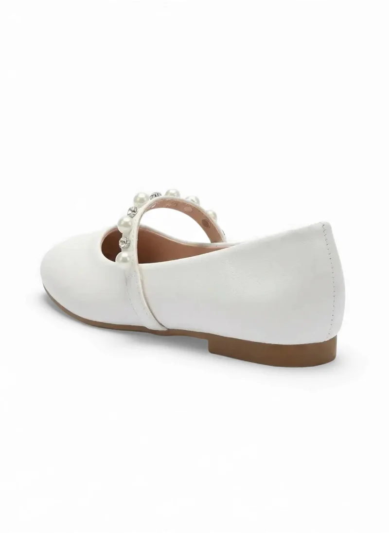 Geoomnii  Junior Girls’ Closed Flat Shoes – Comfortable, Lightweight & Everyday Wear for Women | Best Price UAE