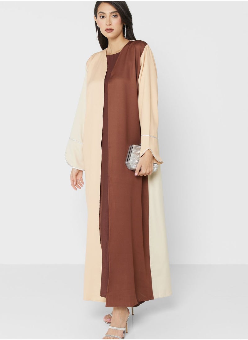 hayas closet - Embellished Contrast Detail Abaya - Image 1