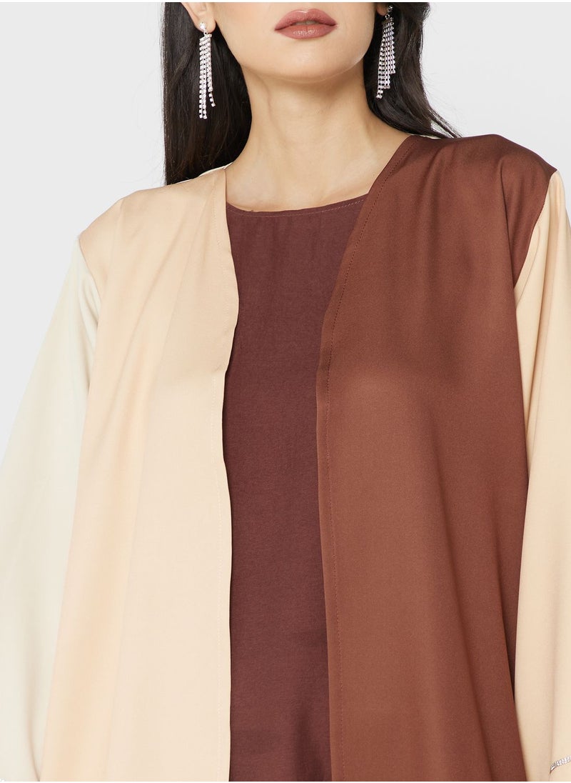 hayas closet - Embellished Contrast Detail Abaya - Image 1