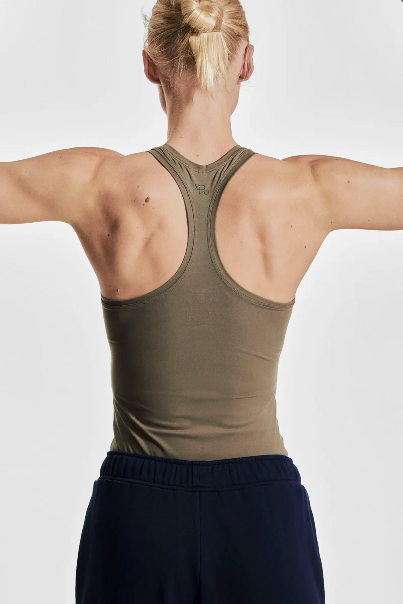 اتش اند ام فيست توب رياضي من نسيج سوفت موف™