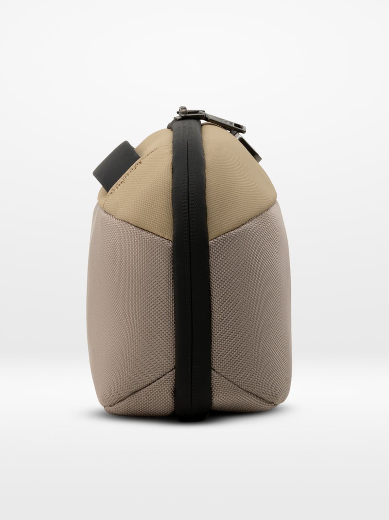 ORYX O-Case Compact Travel Organizer Bag Lightweight with Smart Storage Khaki - Image 4