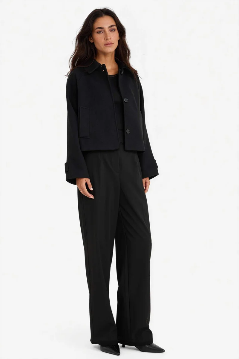 ديفاكتو Regular Fit Polo Collar Cropped Jacket