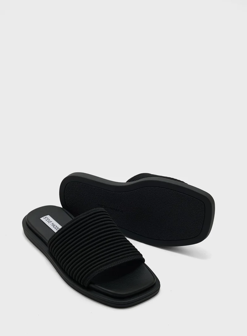 STEVE MADDEN Single Strap Flat Sandals