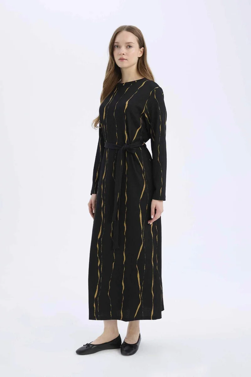 ديفاكتو Regular Fit Crew Neck Patterned Crepe Maxi Dress